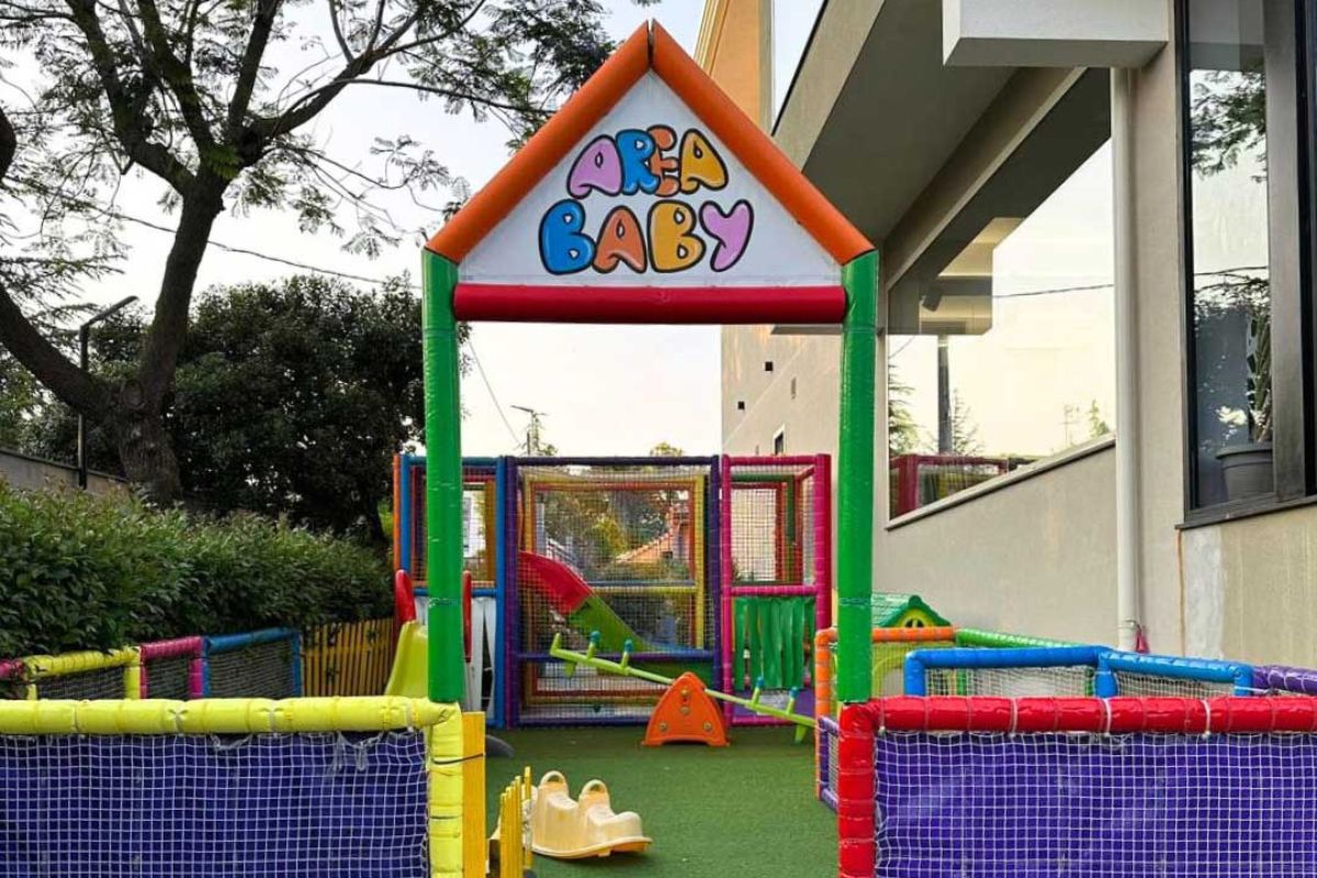 Pizzeria con Area Bambini Mascalucia Area attrezzata